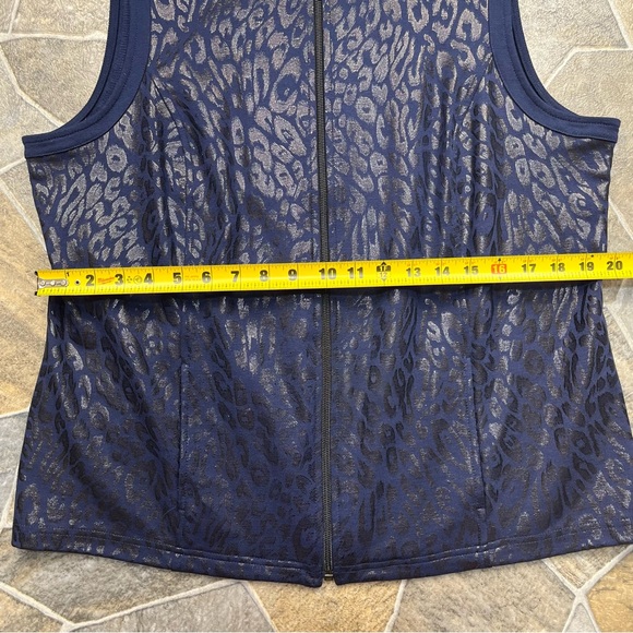 Weekends By Chico’s Animal Print Vest - Picture 9 of 10
